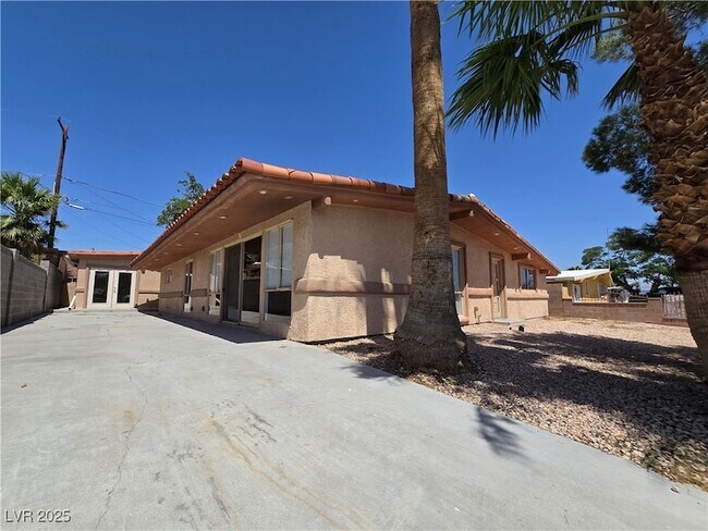 713 N 18th St in Las Vegas, NV - Building Photo - Building Photo