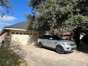 4409 Hunters Lodge Dr in Round Rock, TX - Building Photo - Building Photo