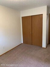 7673 E River Rd in Fridley, MN - Building Photo - Building Photo