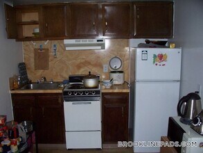 1223 Beacon St in Brookline, MA - Building Photo - Building Photo