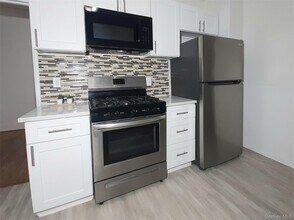 3 Allen Pl in Poughkeepsie, NY - Building Photo - Building Photo