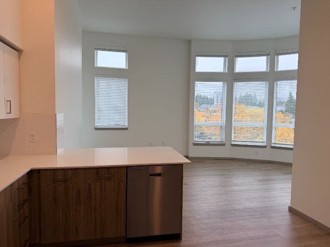 2950 NE 11th St in Renton, WA - Foto de edificio - Building Photo