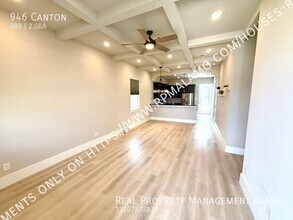 946 Canton in San Antonio, TX - Building Photo - Building Photo