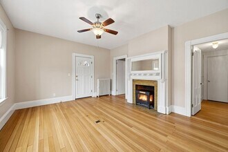202 North St, Unit 1 in Salem, MA - Foto de edificio - Building Photo