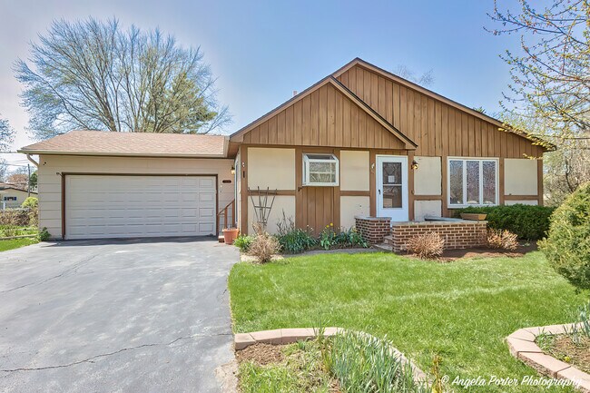 property at 1811 Hazelwood Dr