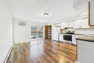 20 Oak St in North Providence, RI - Building Photo - Building Photo