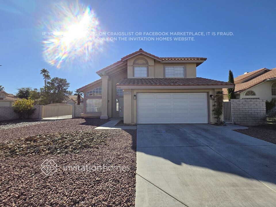 5735 Indian Ridge Dr in North Las Vegas, NV - Foto de edificio