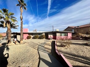 5673 Skyview Ln in Twentynine Palms, CA - Building Photo - Building Photo