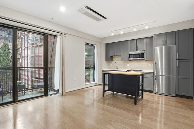 property at 1320 Fenwick Ln