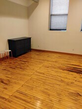 523 N Hickory St in Champaign, IL - Building Photo - Building Photo