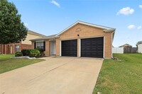 6718 Ambercrest Dr in Arlington, TX - Foto de edificio - Building Photo