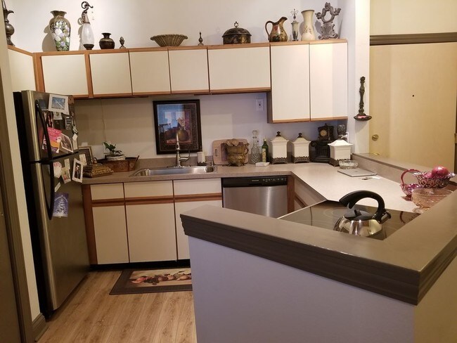 308 W 8th St-Unit -304 in Kansas City, MO - Building Photo - Building Photo