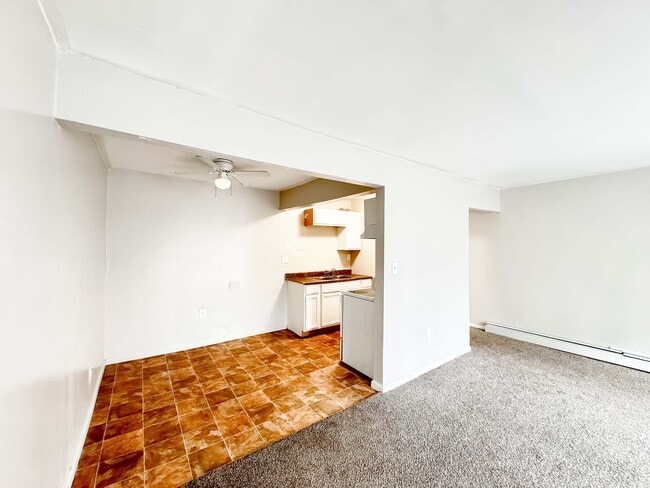 Fenkell Apartments in Detroit, MI - Building Photo - Building Photo