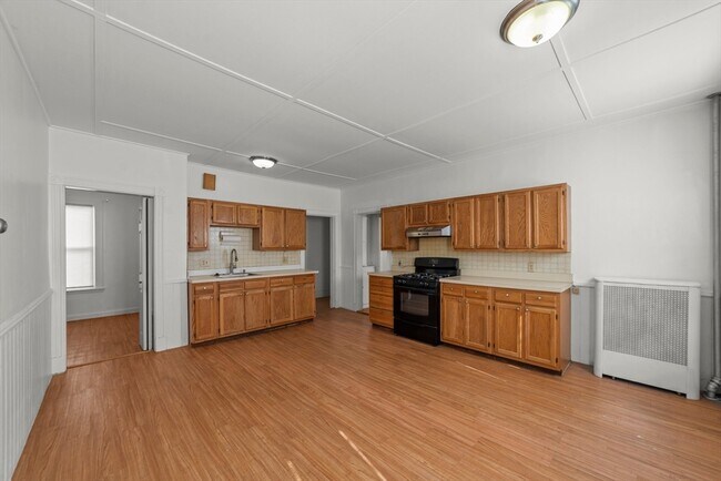 88 Florence St in Everett, MA - Building Photo - Building Photo