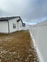 1046 Alpine Ave in Pocatello, ID - Foto de edificio - Building Photo