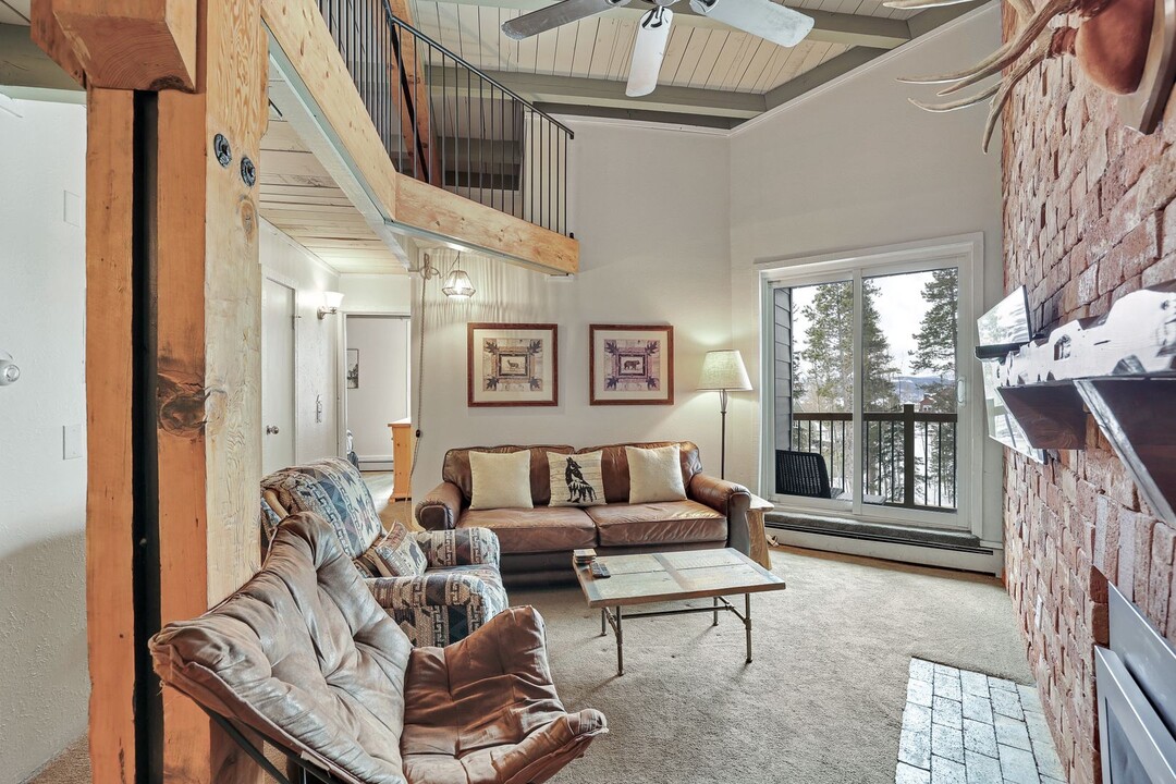 2100 Lodgepole Cir in Silverthorne, CO - Building Photo