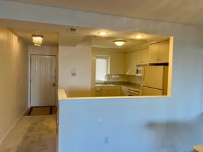 4100 Post Rd, Unit 3 in Warwick, RI - Building Photo - Building Photo