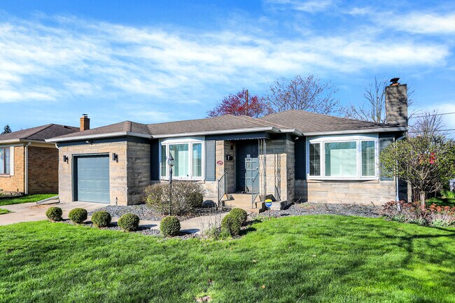 1240 N Irvington Ave in Indianapolis, IN - Building Photo - Building Photo