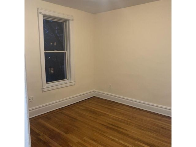 2066 E 15th St in Brooklyn, NY - Building Photo