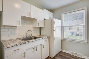 Meadowlark Apartments in Wichita, KS - Building Photo