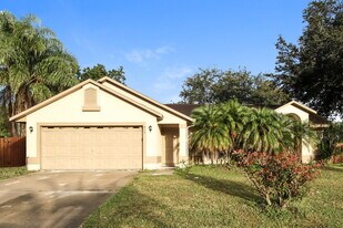 415 Nogales Ave NE in Palm Bay, FL - Building Photo