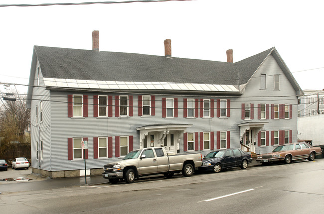 491 Maple St in Manchester, NH - Foto de edificio - Building Photo