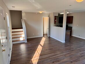 9966 Branley Oak Dr in Cordova, TN - Building Photo - Building Photo