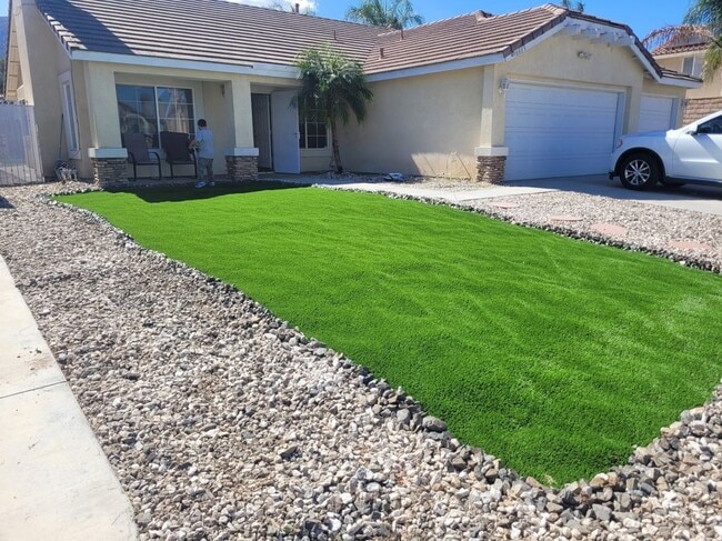 18885 Oakview Way in Lake Elsinore, CA - Building Photo - Building Photo