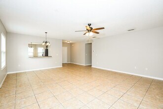 220 Daigledog St in St. Cloud, FL - Building Photo - Building Photo