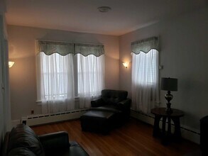 24 Edgar St in Poughkeepsie, NY - Building Photo - Building Photo