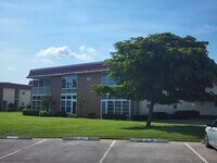 93 Spring Lake Dr photo'