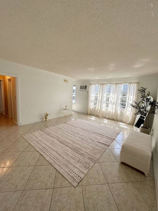 property at 600 N Birch Rd