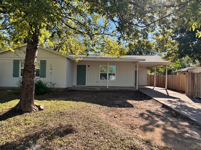 511 Flournoy Dr in Austin, TX - Building Photo