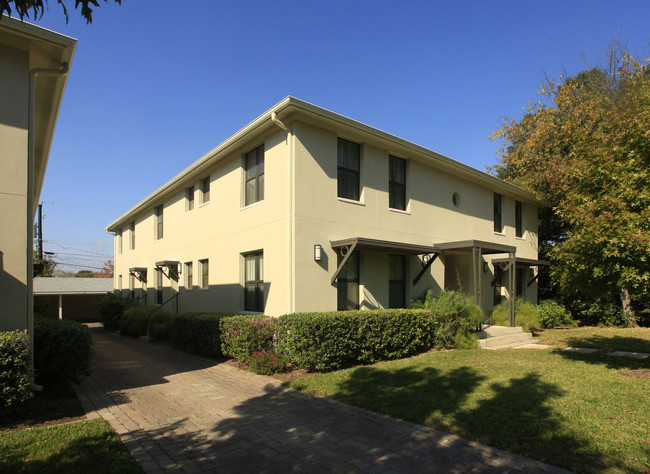 1202 Marshall Ln in Austin, TX - Building Photo - Building Photo