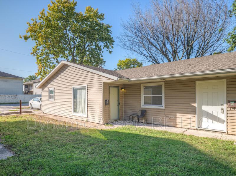 1908 John F Kennedy St in Pittsburg, KS - Building Photo