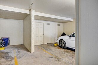 4821 S Landings Dr in Ft. Myers, FL - Building Photo - Building Photo