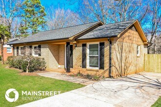 10201 Arbor Dale Ave in Charlotte, NC - Building Photo - Building Photo