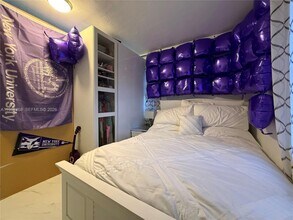 12 NW 91st St in El Portal, FL - Building Photo - Building Photo