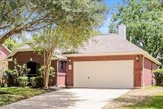 2014 Spreading Bough Ln in Richmond, TX - Foto de edificio - Building Photo