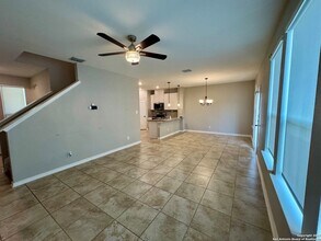 9862 Overlook Canyon in San Antonio, TX - Building Photo - Building Photo