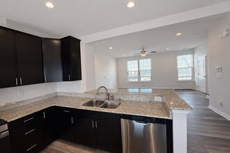 3014 Potomac River Pkwy in Charlotte, NC - Foto de edificio - Building Photo