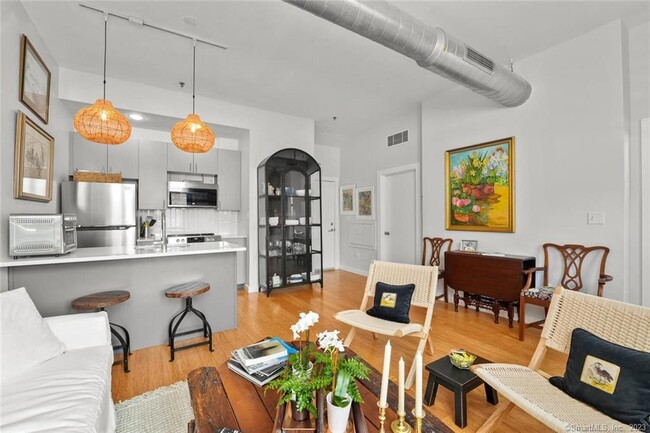 property at 881 Lafayette Blvd