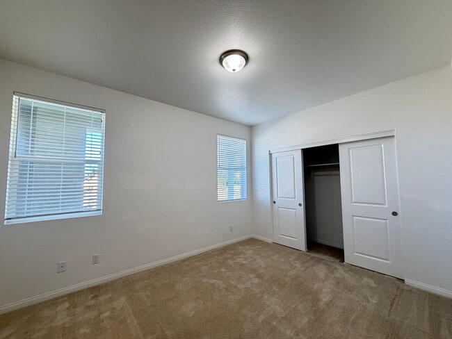 124 Deerbrush Ln in Lompoc, CA - Building Photo - Building Photo