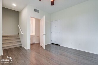 219 Antoni Glen in Escondido, CA - Building Photo - Building Photo