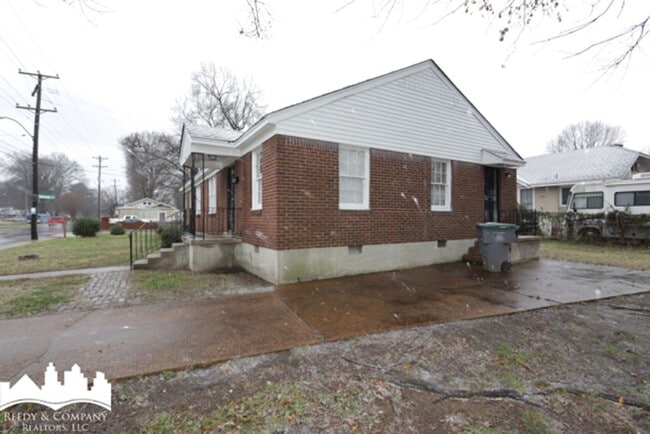 961-3384 National St in Memphis, TN - Building Photo - Building Photo