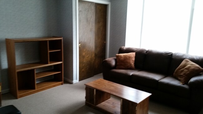 property at 4749 Friendship Ave