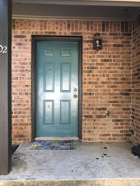 property at 602 W Collins St