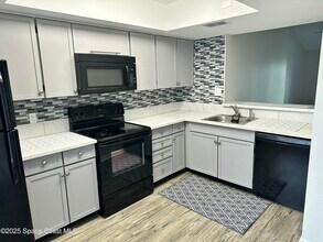 1515 Huntington Ln in Rockledge, FL - Building Photo - Building Photo
