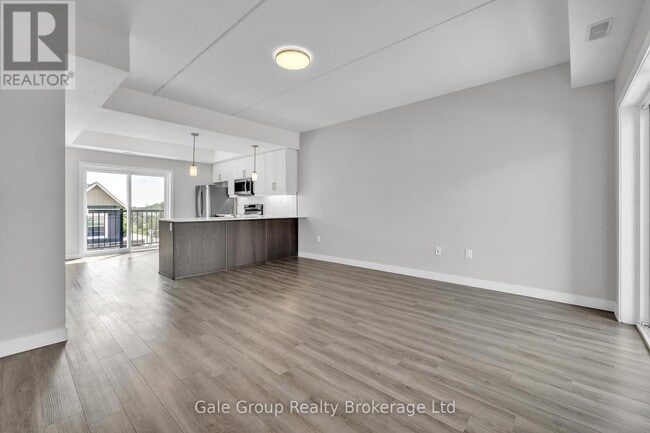 439-439 Athlone Ave in Woodstock, ON - Building Photo - Building Photo