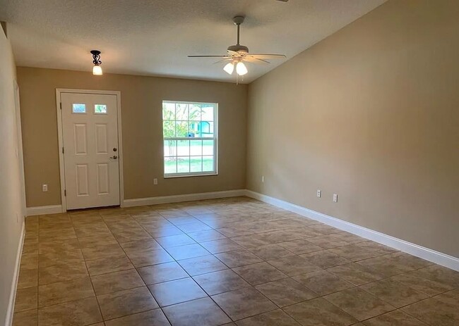 21 Pritchard Dr in Palm Coast, FL - Building Photo - Building Photo